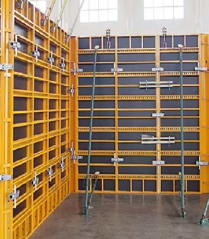 Lam-plast formwork board for shuttering application M