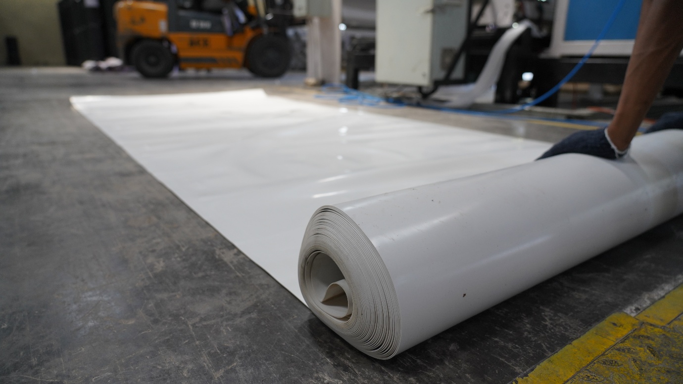 Geo-proof multi application waterproofing membrane